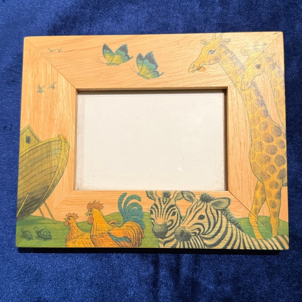Wooden Handcrafted Animal Print Picture Frame, Noah’s Ark Theme 6 1/2” x 8”